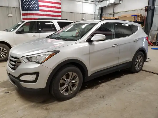 5XYZU3LB8GG376735 2016 HYUNDAI SANTA FE - Image 1