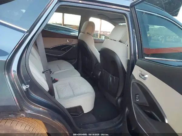5XYZU3LB8HG408200 2017 HYUNDAI SANTA FE - Image 8