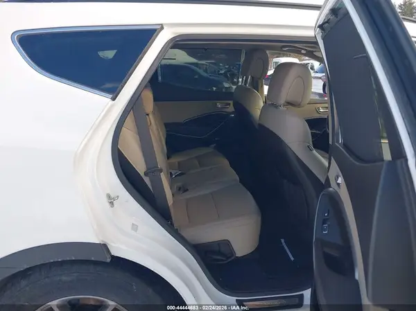 5XYZU3LB8HG444792 2017 HYUNDAI SANTA FE - Image 8