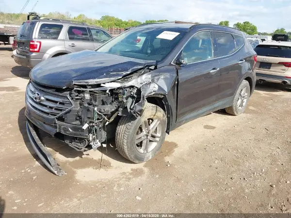 5XYZU3LB8HG452388 2017 HYUNDAI SANTA FE - Image 2