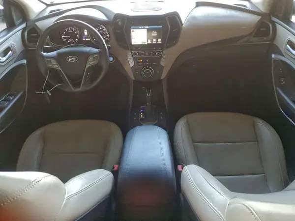 5XYZU3LB8HG458501 2017 HYUNDAI SANTA FE - Image 8