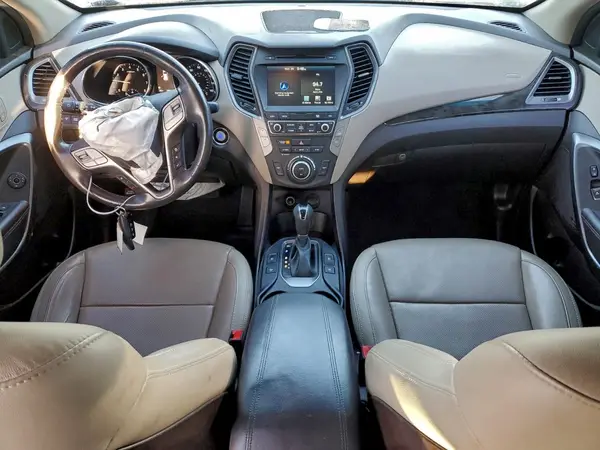 5XYZU3LB8HG498996 2017 HYUNDAI SANTA FE - Image 8