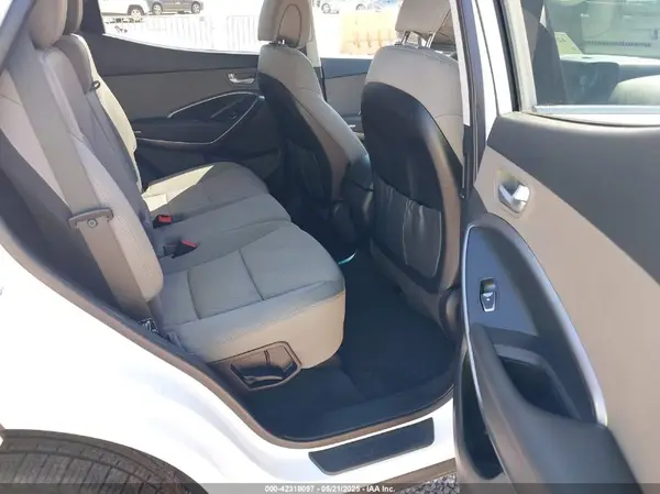 5XYZU3LB8JG535017 2018 HYUNDAI SANTA FE - Image 8