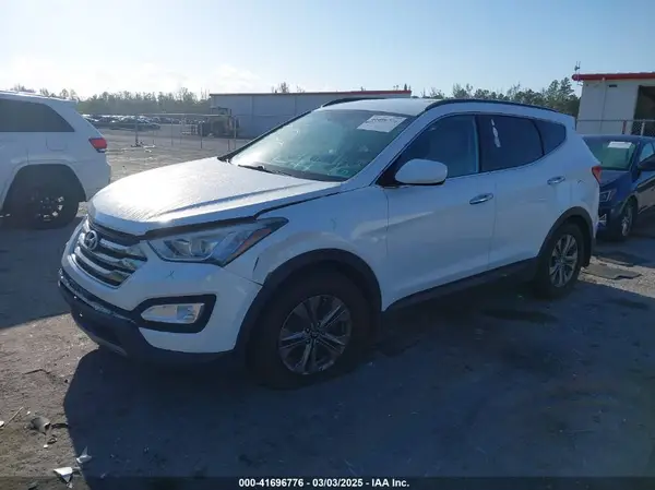 5XYZU3LB9GG357921 2016 HYUNDAI SANTA FE - Image 2