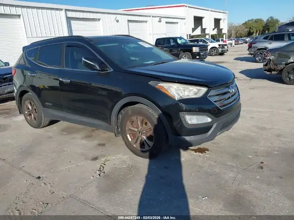 5XYZU3LB9GG377800 2016 HYUNDAI SANTA FE - Image 1