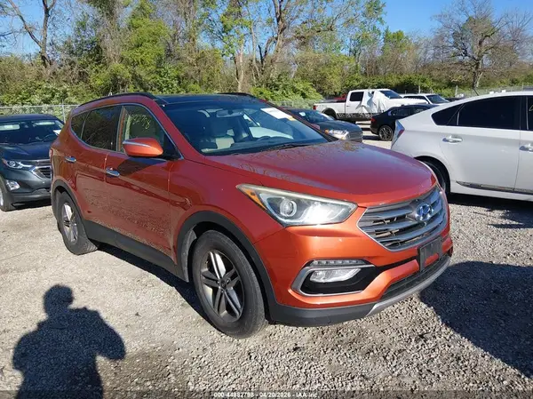 5XYZU3LB9HG383257 2017 HYUNDAI SANTA FE - Image 1