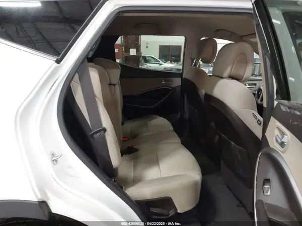 5XYZU3LB9HG389737 2017 HYUNDAI SANTA FE - Image 8