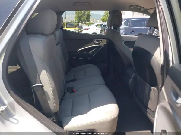 5XYZU3LB9HG417021 2017 HYUNDAI SANTA FE - Image 8
