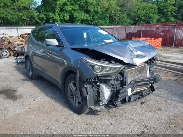 5XYZU3LB9HG444347 2017 HYUNDAI SANTA FE - Image 1