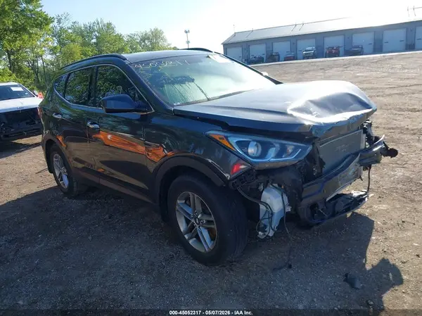 5XYZU3LB9HG459723 2017 HYUNDAI SANTA FE - Image 1