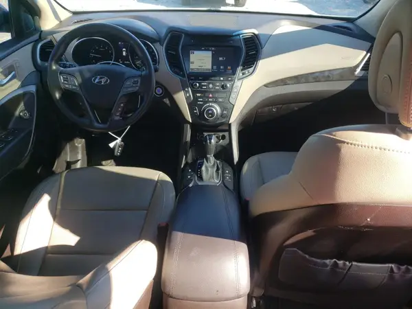 5XYZU3LB9HG460080 2017 HYUNDAI SANTA FE - Image 8