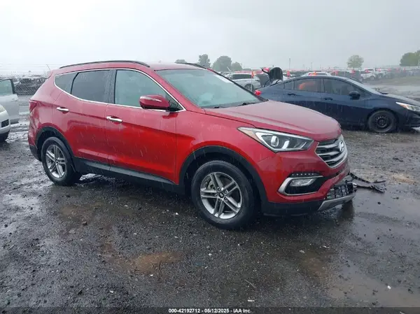 5XYZU3LB9JG504732 2018 HYUNDAI SANTA FE - Image 1