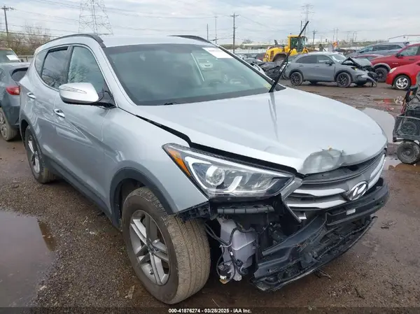5XYZU3LB9JG545734 2018 HYUNDAI SANTA FE - Image 1