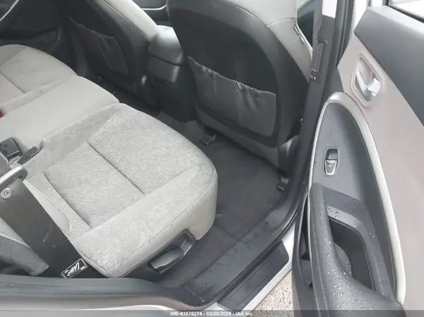 5XYZU3LB9JG545734 2018 HYUNDAI SANTA FE - Image 8