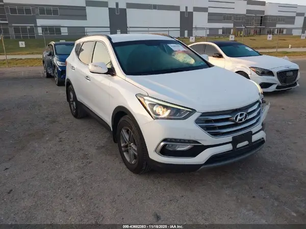 5XYZU3LB9JG559925 2018 HYUNDAI SANTA FE - Image 1