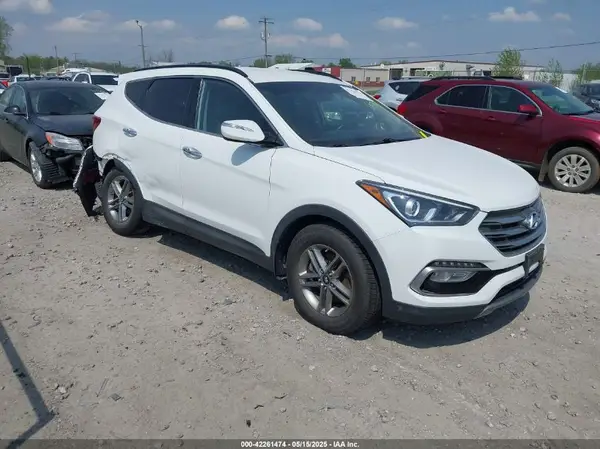 5XYZU3LBXHG381078 2017 HYUNDAI SANTA FE - Image 1