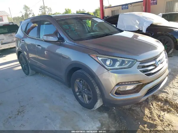 5XYZU3LBXHG409218 2017 HYUNDAI SANTA FE - Image 1