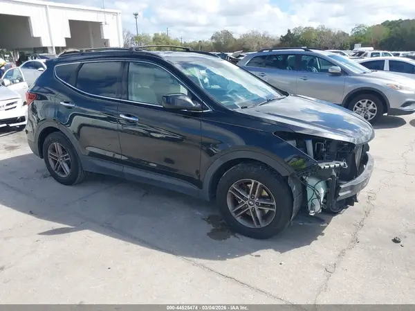 5XYZU3LBXHG432630 2017 HYUNDAI SANTA FE - Image 1