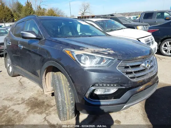 5XYZU3LBXJG508191 2018 HYUNDAI SANTA FE - Image 1