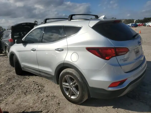 5XYZU3LBXJG522575 2018 HYUNDAI SANTA FE - Image 2