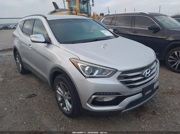 5XYZU4LA0HG403022 2017 HYUNDAI SANTA FE - Image 1