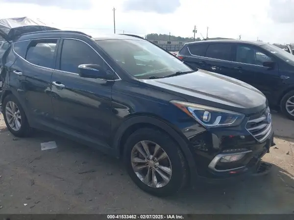 5XYZU4LA0JG561611 2018 HYUNDAI SANTA FE - Image 1
