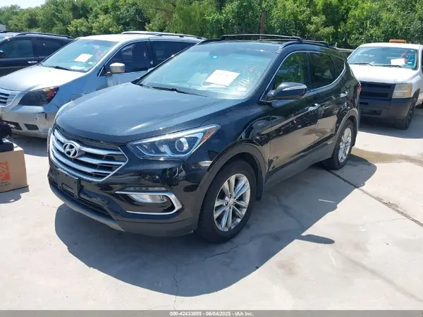 5XYZU4LA2JG549332 2018 HYUNDAI SANTA FE - Image 2