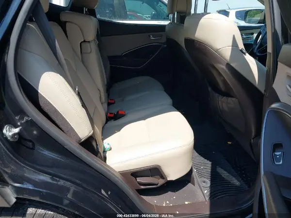 5XYZU4LA2JG549332 2018 HYUNDAI SANTA FE - Image 8