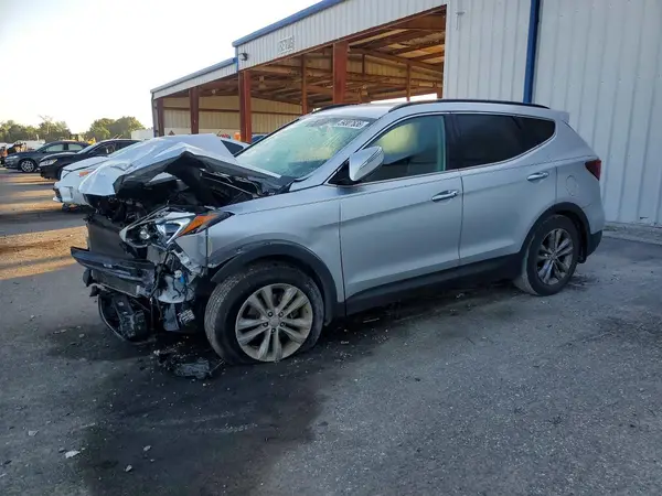 5XYZU4LA9HG427240 2017 HYUNDAI SANTA FE - Image 1