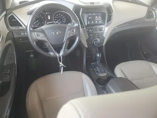 5XYZU4LA9HG485591 2017 HYUNDAI SANTA FE - Image 8
