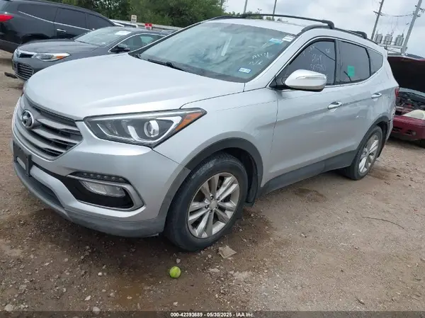 5XYZU4LA9JG537310 2018 HYUNDAI SANTA FE - Image 2
