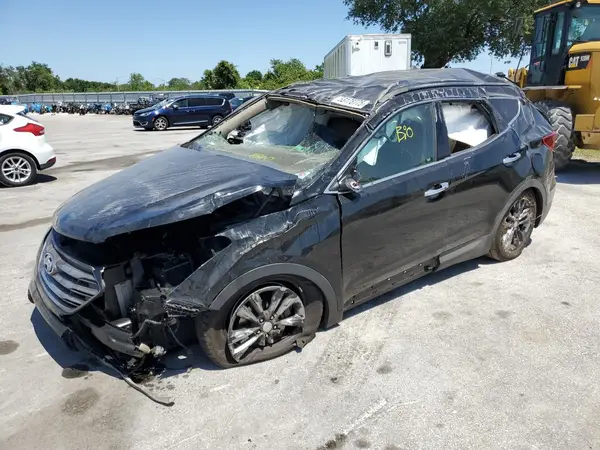 5XYZU4LAXHG423925 2017 HYUNDAI SANTA FE - Image 1