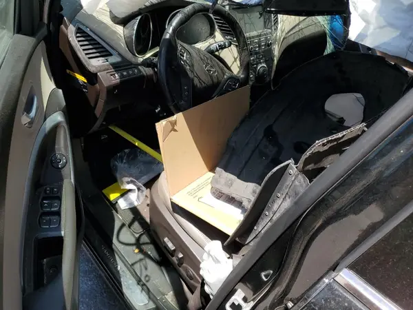 5XYZU4LAXHG423925 2017 HYUNDAI SANTA FE - Image 8