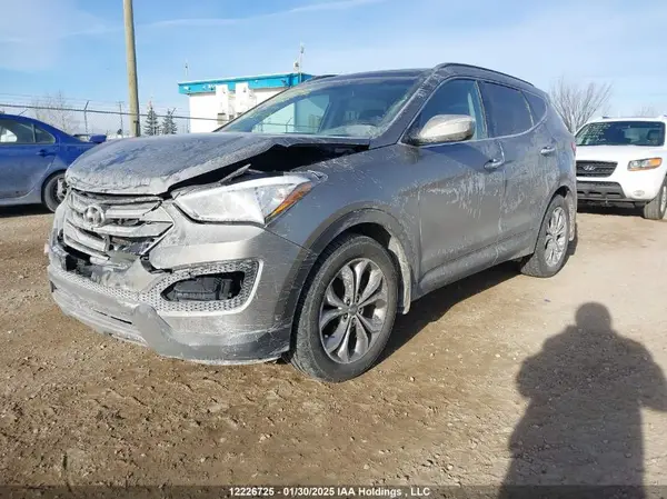 5XYZUDLA0GG335142 2016 HYUNDAI SANTA FE - Image 2