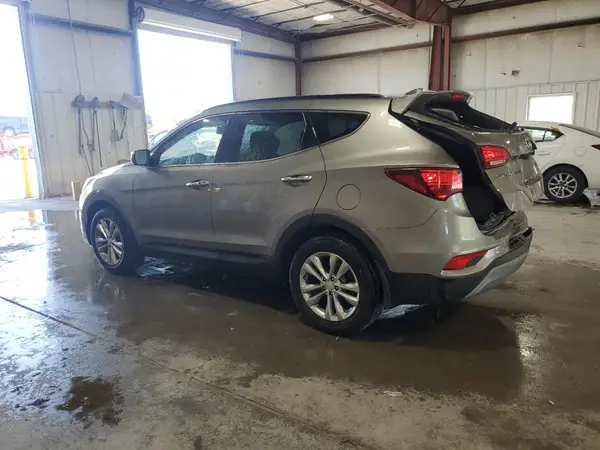 5XYZUDLA0JG564699 2018 HYUNDAI SANTA FE - Image 2