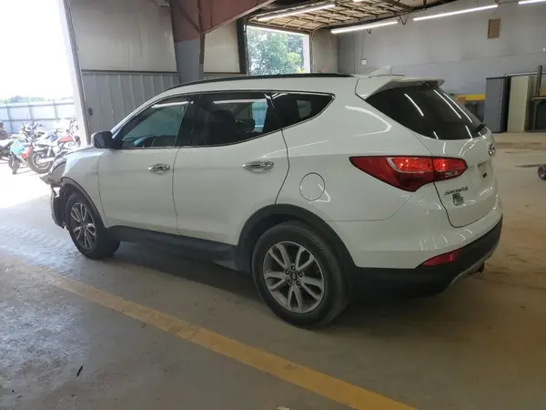5XYZUDLA1GG333870 2016 HYUNDAI SANTA FE - Image 2