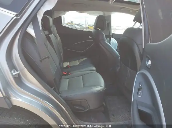 5XYZUDLA2GG371611 2016 HYUNDAI SANTA FE - Image 8