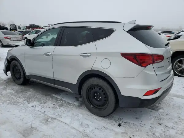 5XYZUDLA2HG391195 2017 HYUNDAI SANTA FE - Image 2