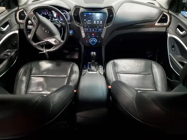 5XYZUDLA2HG401837 2017 HYUNDAI SANTA FE - Image 8