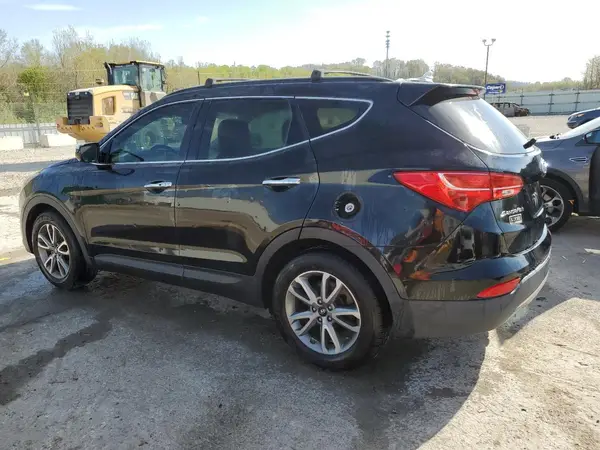 5XYZUDLA5GG324525 2016 HYUNDAI SANTA FE - Image 2