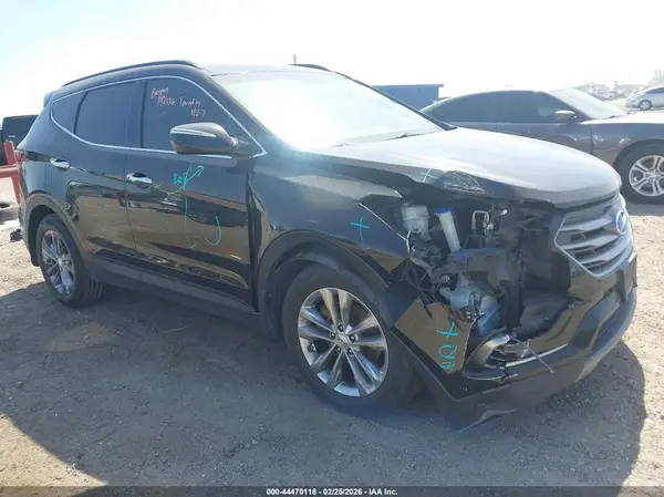 5XYZUDLA5HG445427 2017 HYUNDAI SANTA FE - Image 1