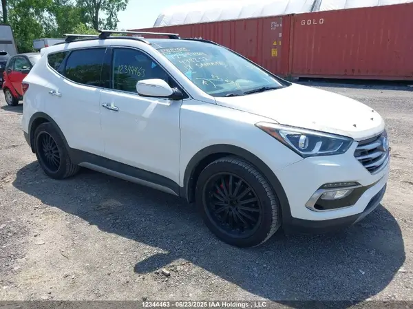 5XYZUDLA5HG449252 2017 HYUNDAI SANTA FE - Image 1