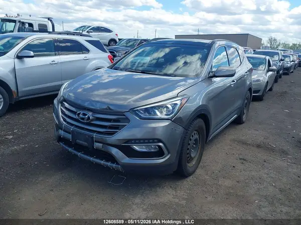 5XYZUDLA5HG471638 2017 HYUNDAI SANTA FE - Image 2