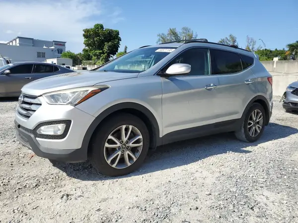 5XYZUDLA7GG319617 2016 HYUNDAI SANTA FE - Image 1