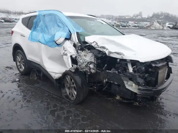 5XYZUDLA7GG320377 2016 HYUNDAI SANTA FE - Image 1