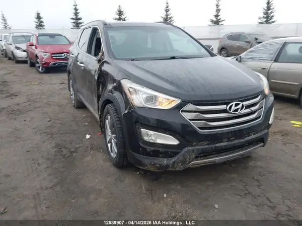 5XYZUDLA7GG380045 2016 HYUNDAI SANTA FE - Image 1