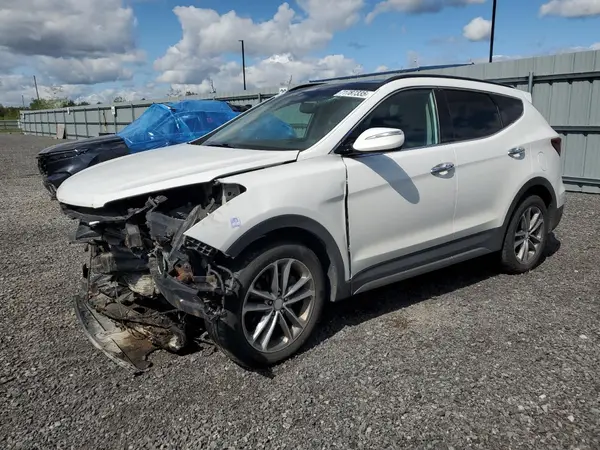 5XYZUDLA8HG422756 2017 HYUNDAI SANTA FE - Image 1