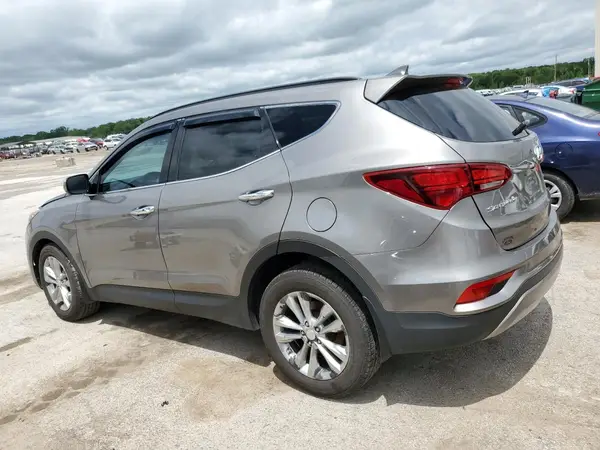 5XYZUDLA9HG437458 2017 HYUNDAI SANTA FE - Image 2