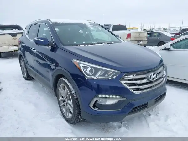 5XYZUDLA9HG487017 2017 HYUNDAI SANTA FE - Image 1