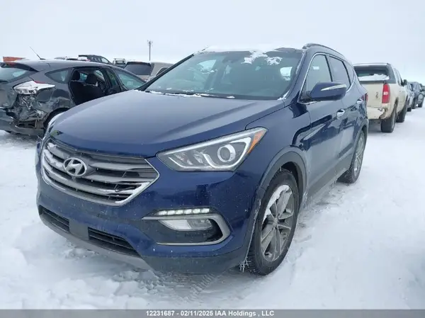 5XYZUDLA9HG487017 2017 HYUNDAI SANTA FE - Image 2